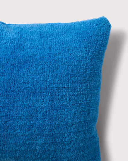 bedMATE Pillowcase Furry Brilliant Blue